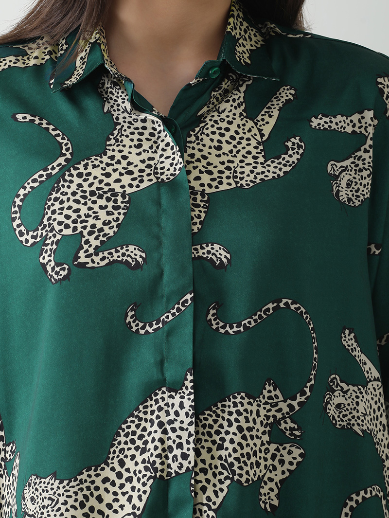 Emerald Leopard Print Satin Shirt - Image 6